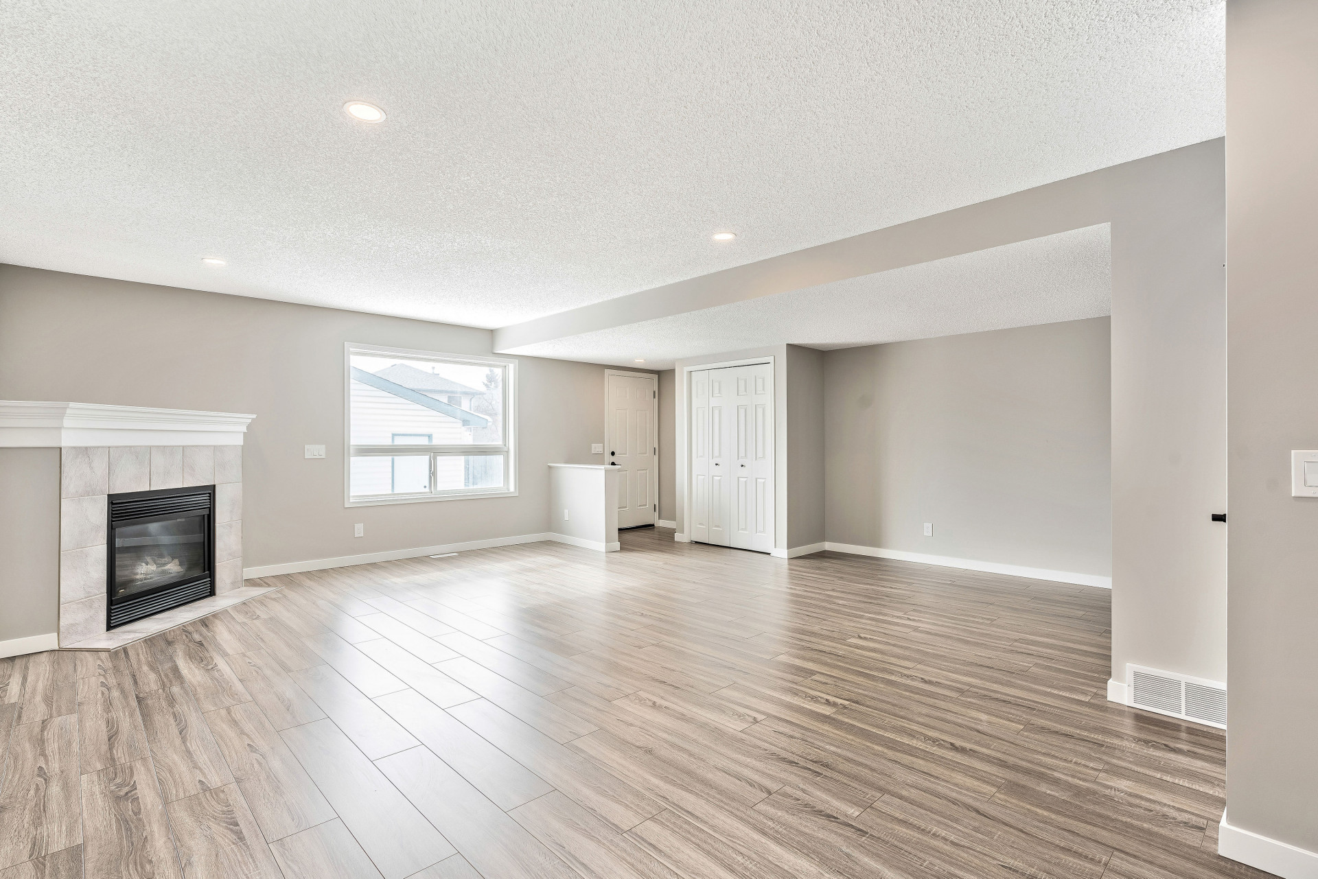 Erin Woods For Sale We Buy Houses Calgary Sell House Fast Calgary MyHomeOptions A+ BBB